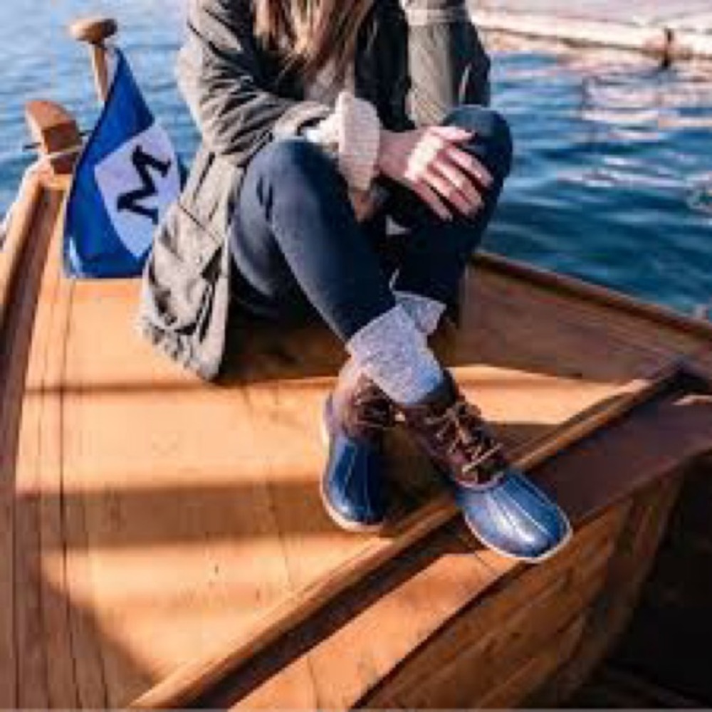 Sperry Saltwater Misty Plaid Duck Boot in Black and Tan |Size 7M - Picture 5 of 17